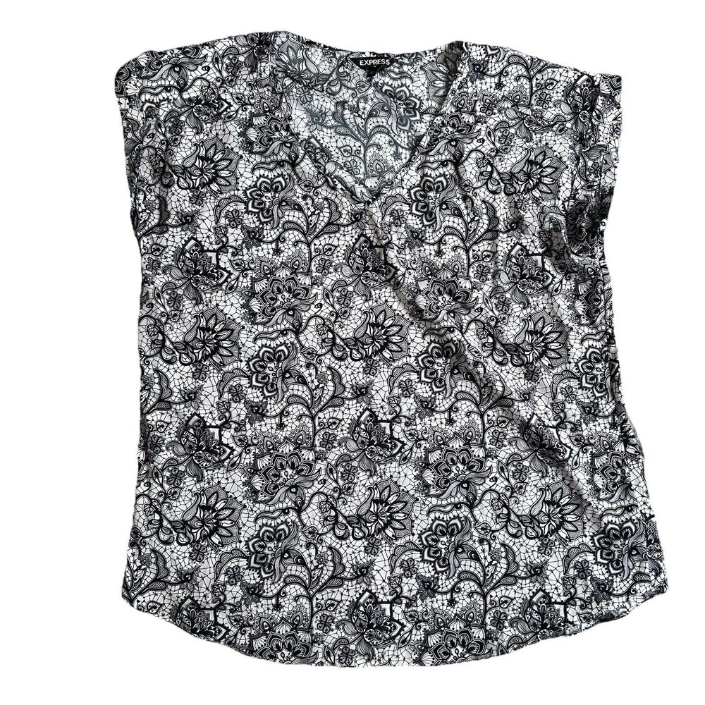 Express Floral Paisley Black White Cap Sleeve Shirt Blouse V Neck XL